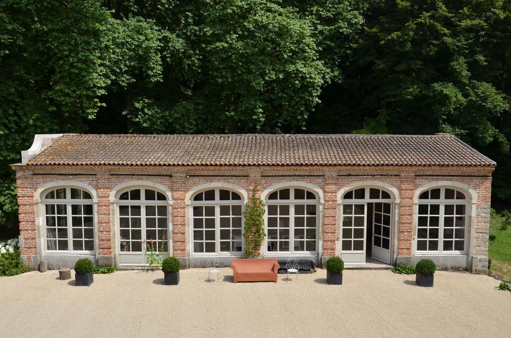 Marigny  Le Pavillon De L'Orangerie Bed & Breakfast エクステリア 写真